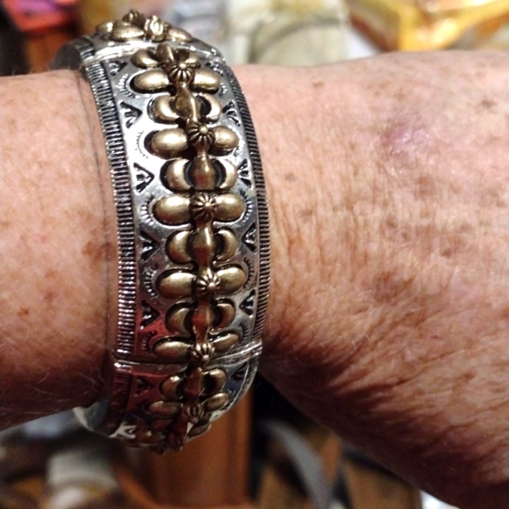 NEW Two-Tone Stretchy Metal Bracelet NWT